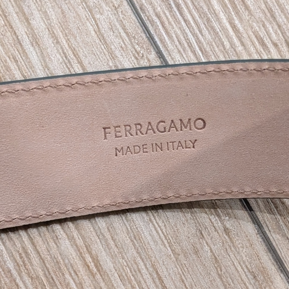 $550 Salvatore Ferragamo Gancini Suede Adjustable Belt Moss Green 95 US 38 - Picture 4 of 6